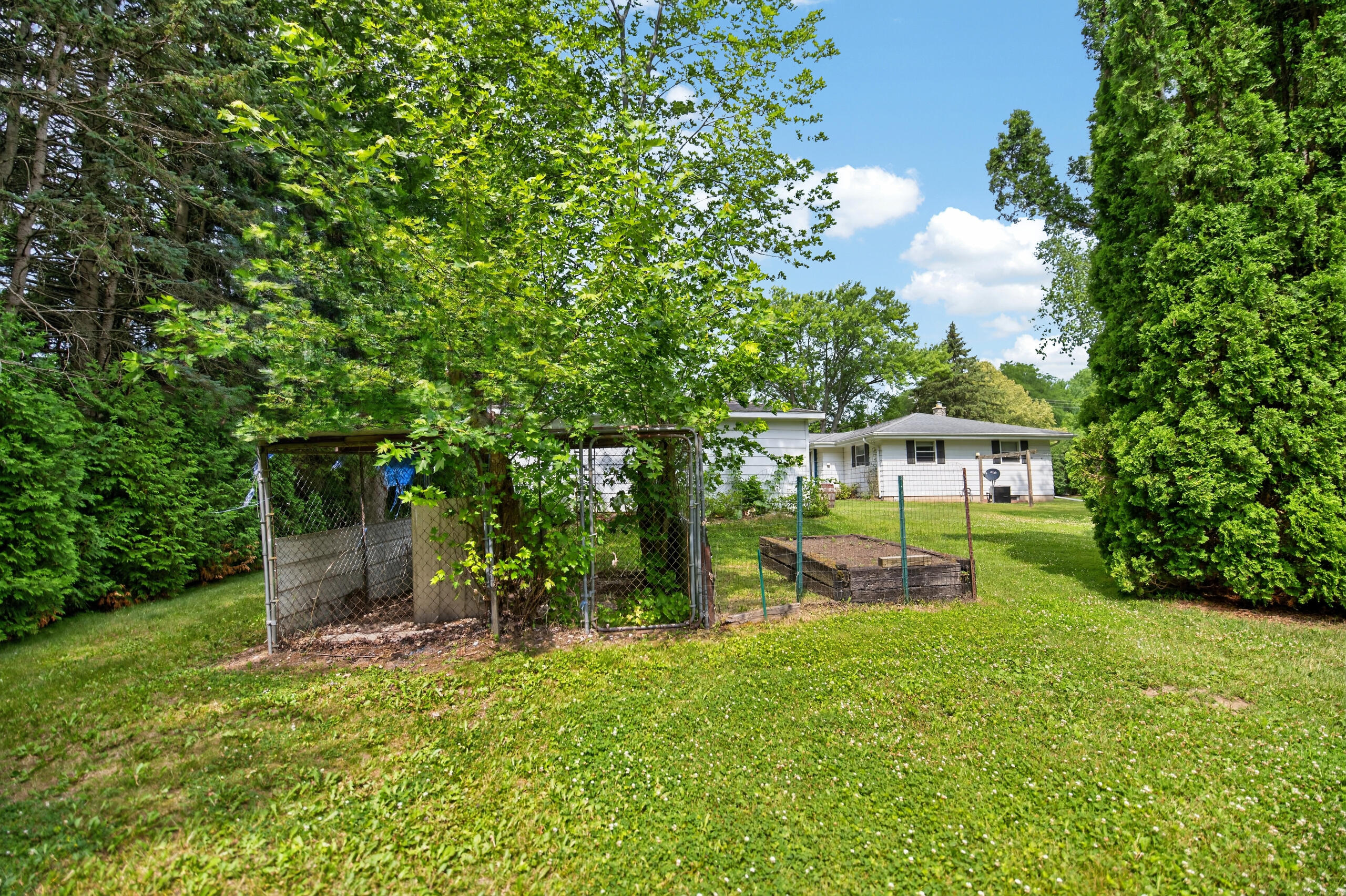 3174 Division Road Jackson, WI 53037 - Photo 37 of 47 Yard