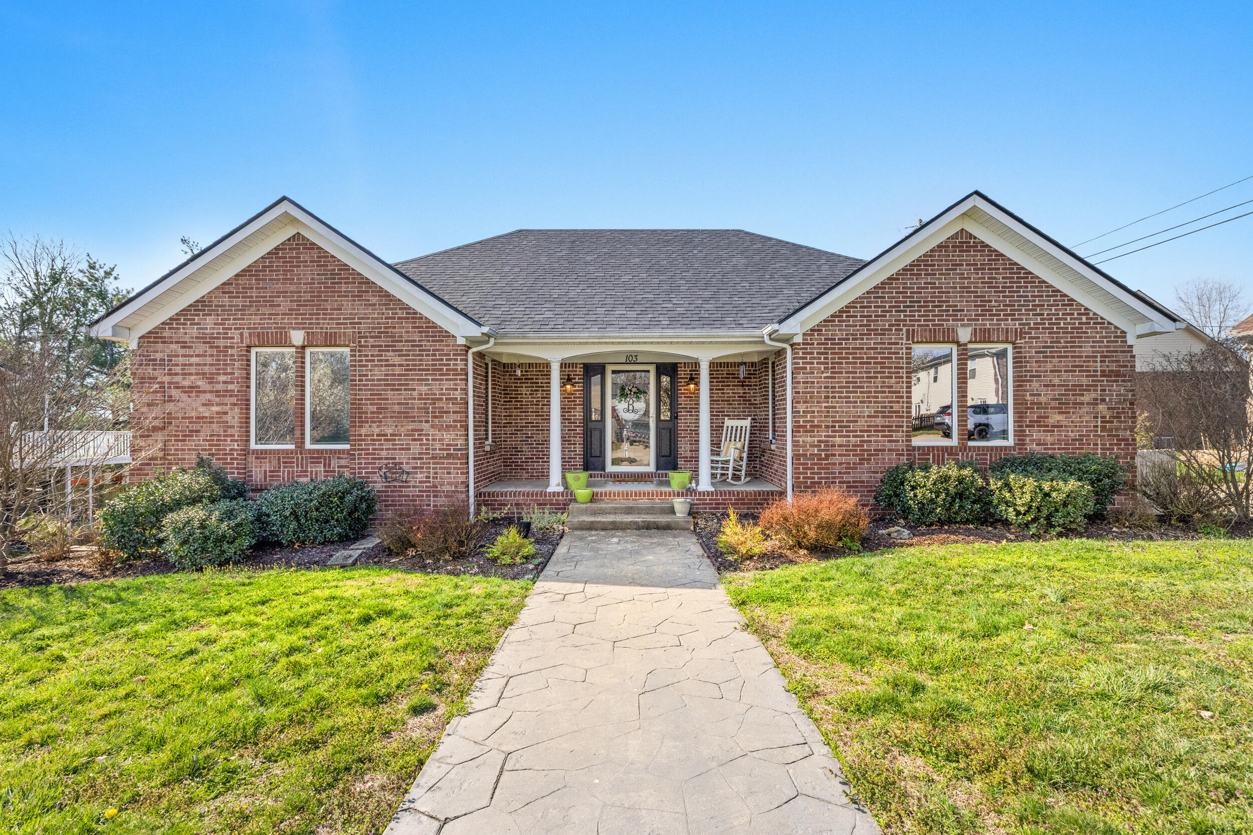 103 Rabbit Trail Wilmore, KY 40390 - Photo 1 of 34 img_7947