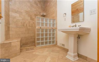 105 Skyline Road Locust Grove, VA 22508 - Photo 16 of 30 Spacious and bright!