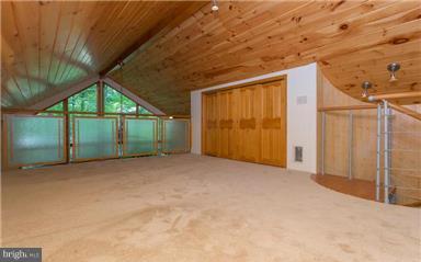 105 Skyline Road Locust Grove, VA 22508 - Photo 18 of 30 The Master Oasis!