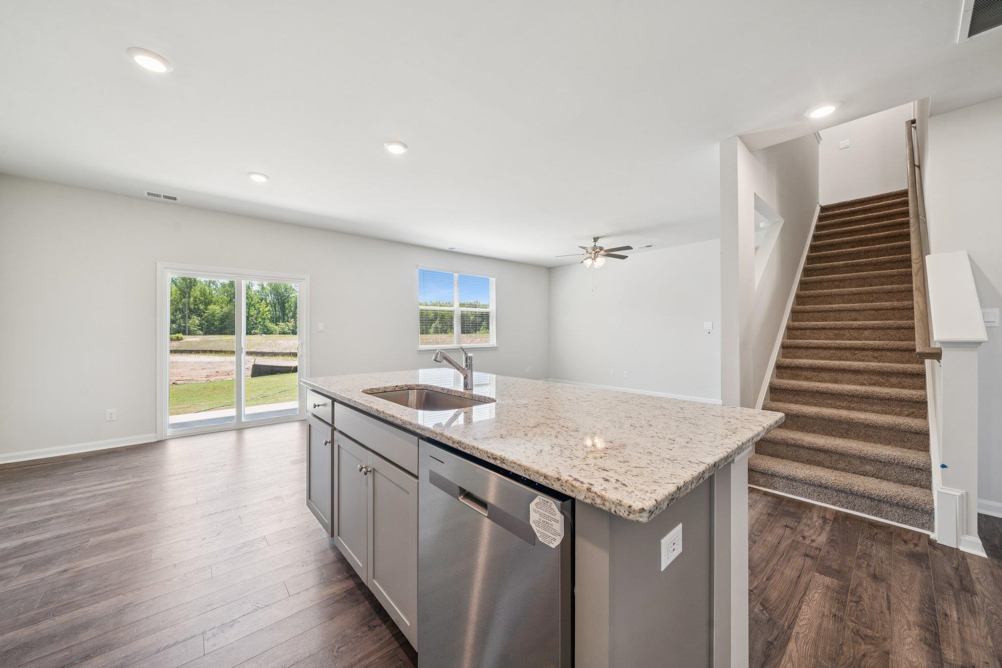101 Stonewall Jackson Road Waynesboro, VA 22980 - Photo 5 of 30