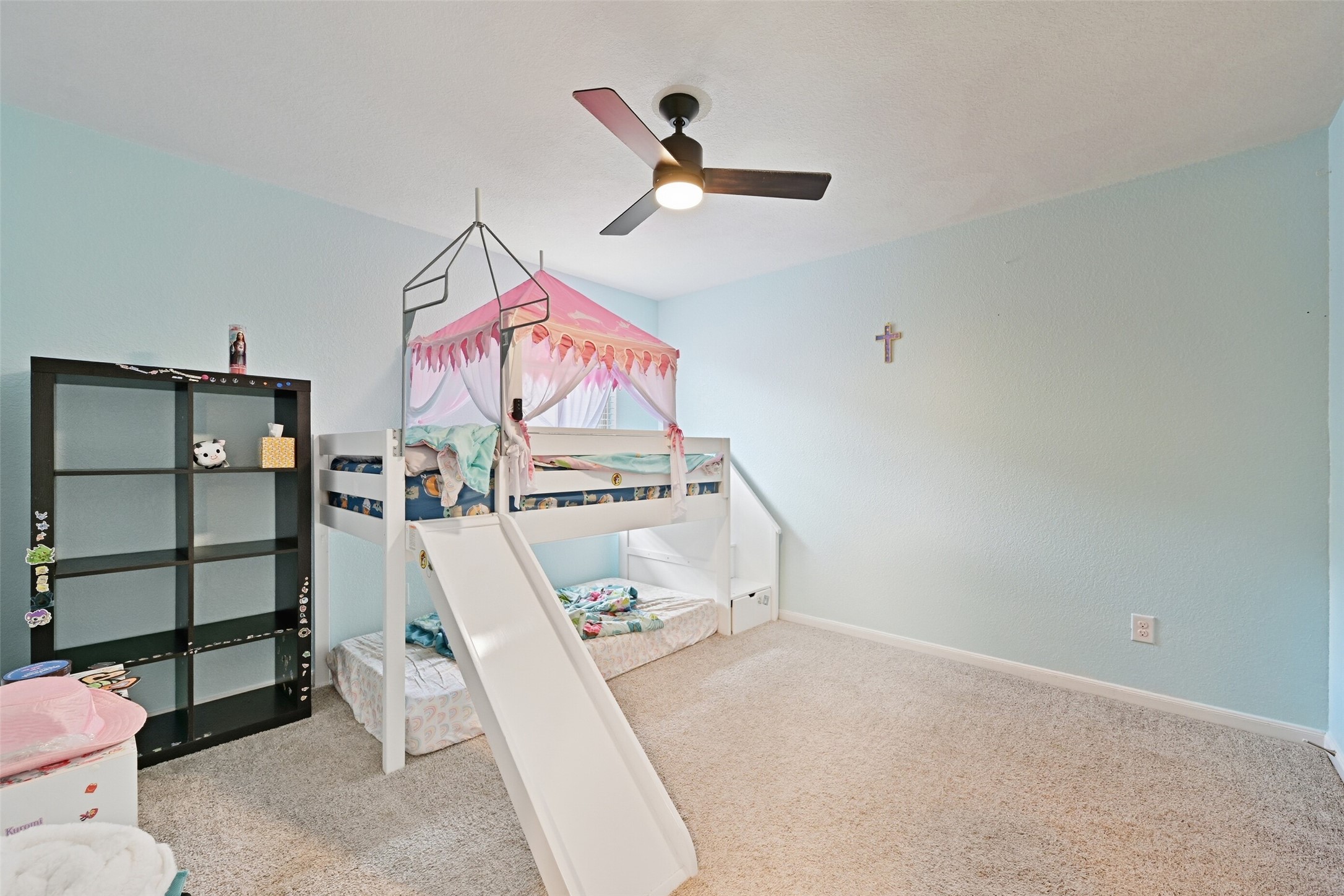 714 Calm Court Rosharon, TX 77583 - Photo 17 of 33 secondary bedroom offering flexible use for guests or an office.