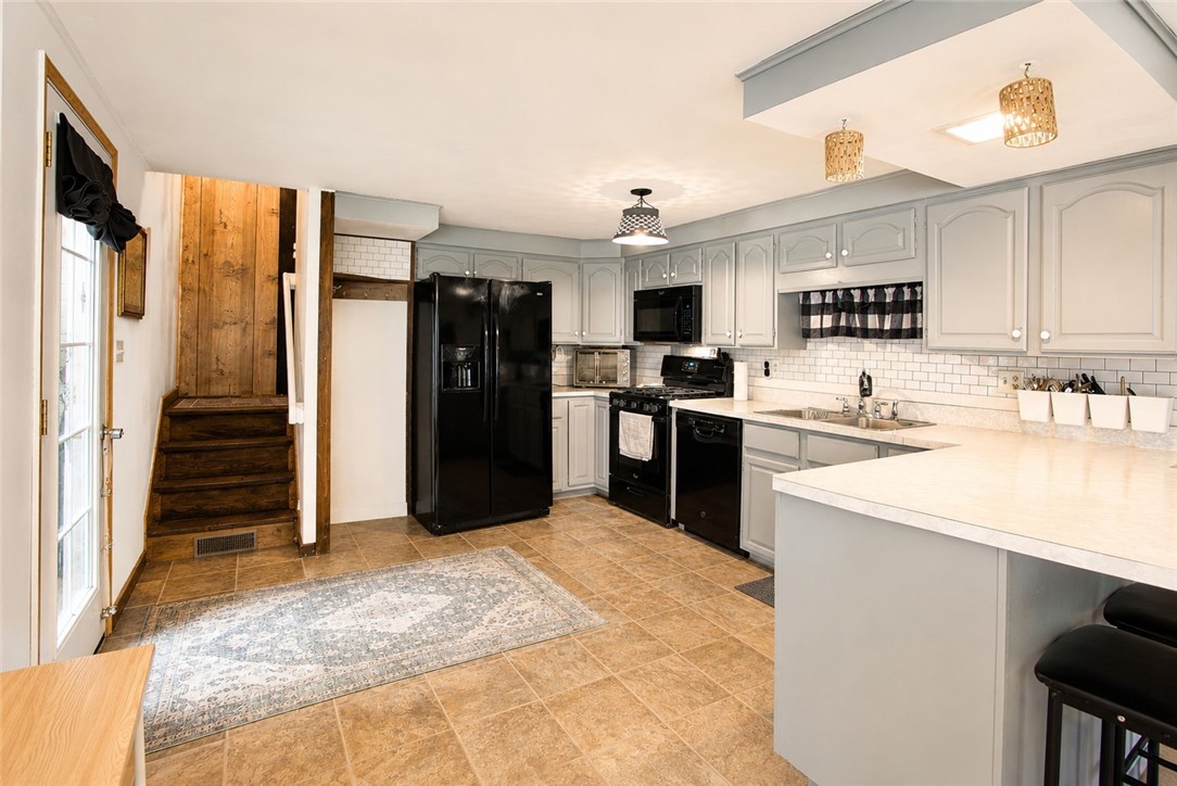 2537 Edwards Road Waterloo, NY 13165 - Photo 14 of 39