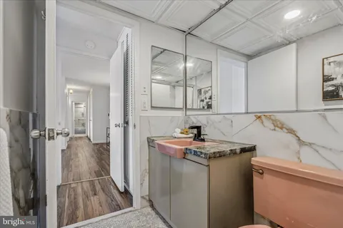 $185,000 | 1001 City Avenue, Unit W811, Wynnewood, PA 19096