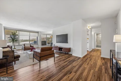 $185,000 | 1001 City Avenue, Unit W811, Wynnewood, PA 19096