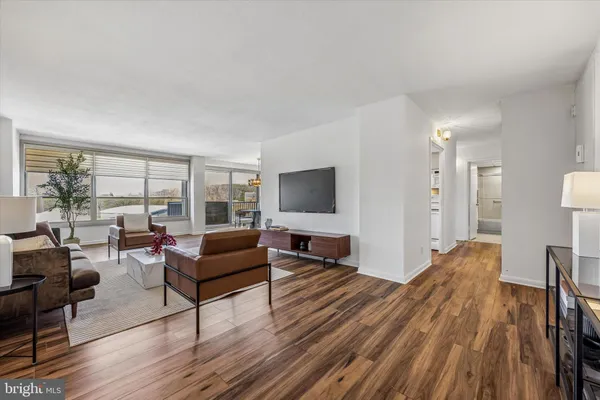 $229,000 | 1001 City Avenue, Unit W811, Wynnewood, PA 19096