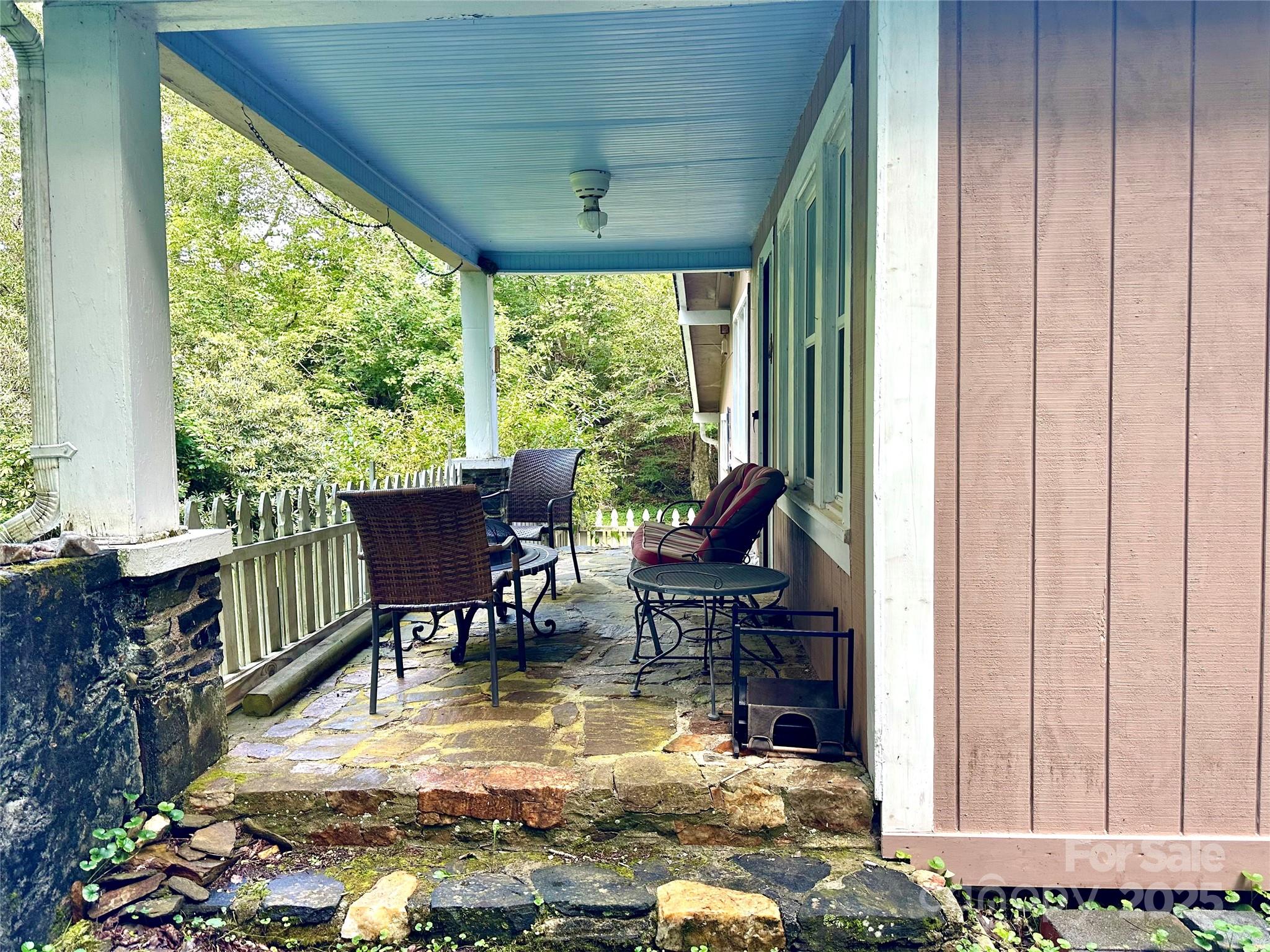 46 Tree Farm Road Spruce Pine, NC 28777 - Photo 2 of 40 a living room filled with furniture