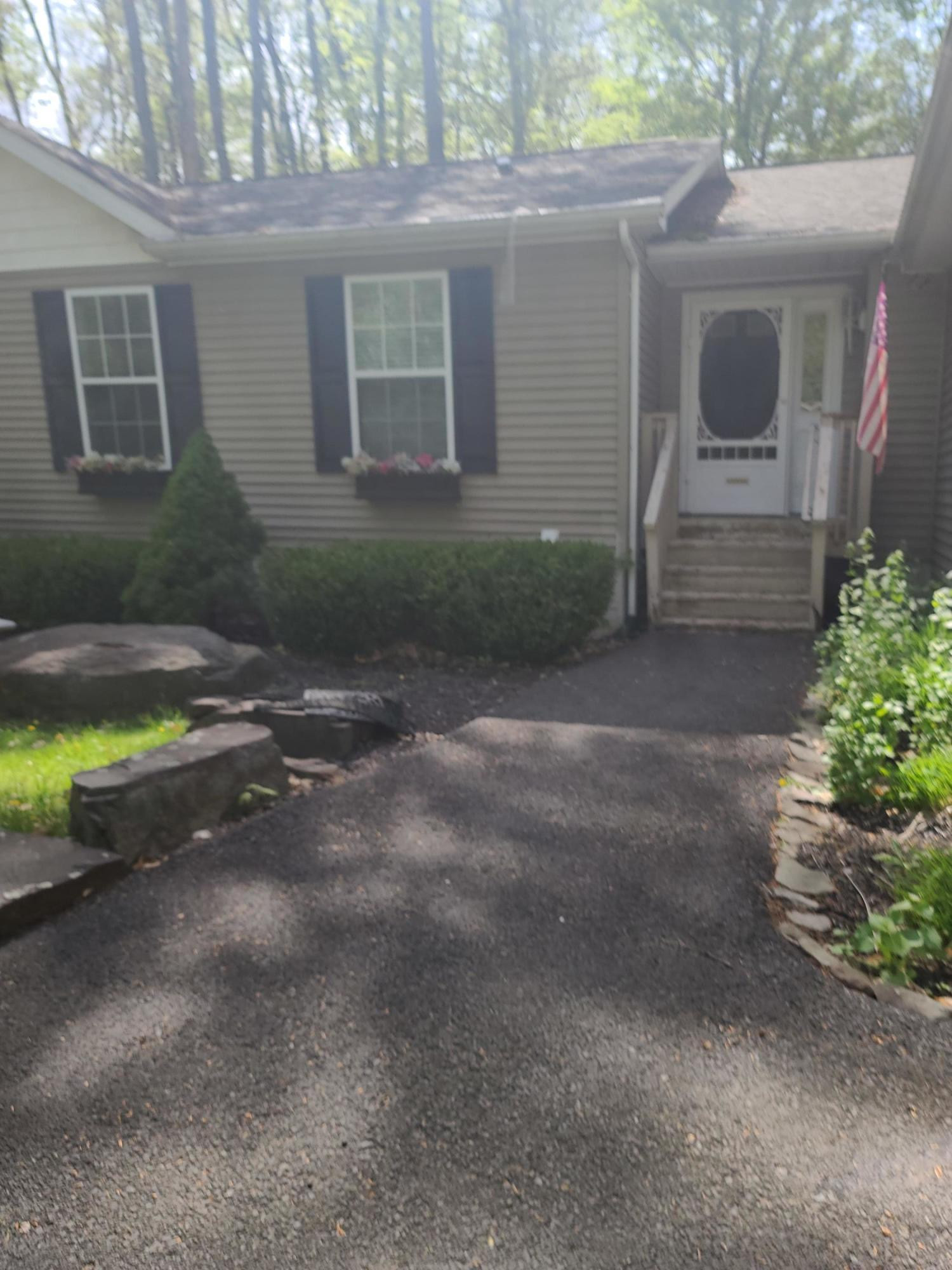 112 Lake View Road Greentown, PA 18426 - Photo 12 of 63
