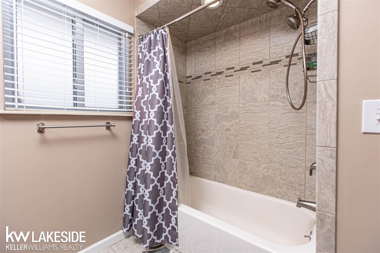 369 South Rochester Road Oakland, MI 48363 - Photo 16 of 28 Gallery Image 16