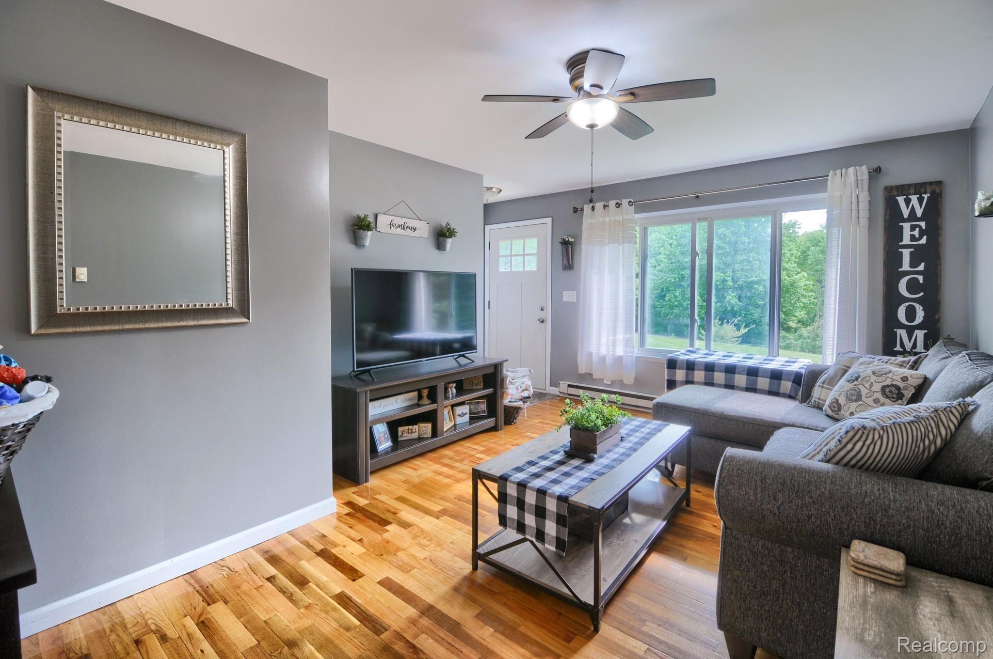 4633 Baldwin Road Metamora, MI 48455 - Photo 4 of 62 SD3_2460-HDR(5).jpg