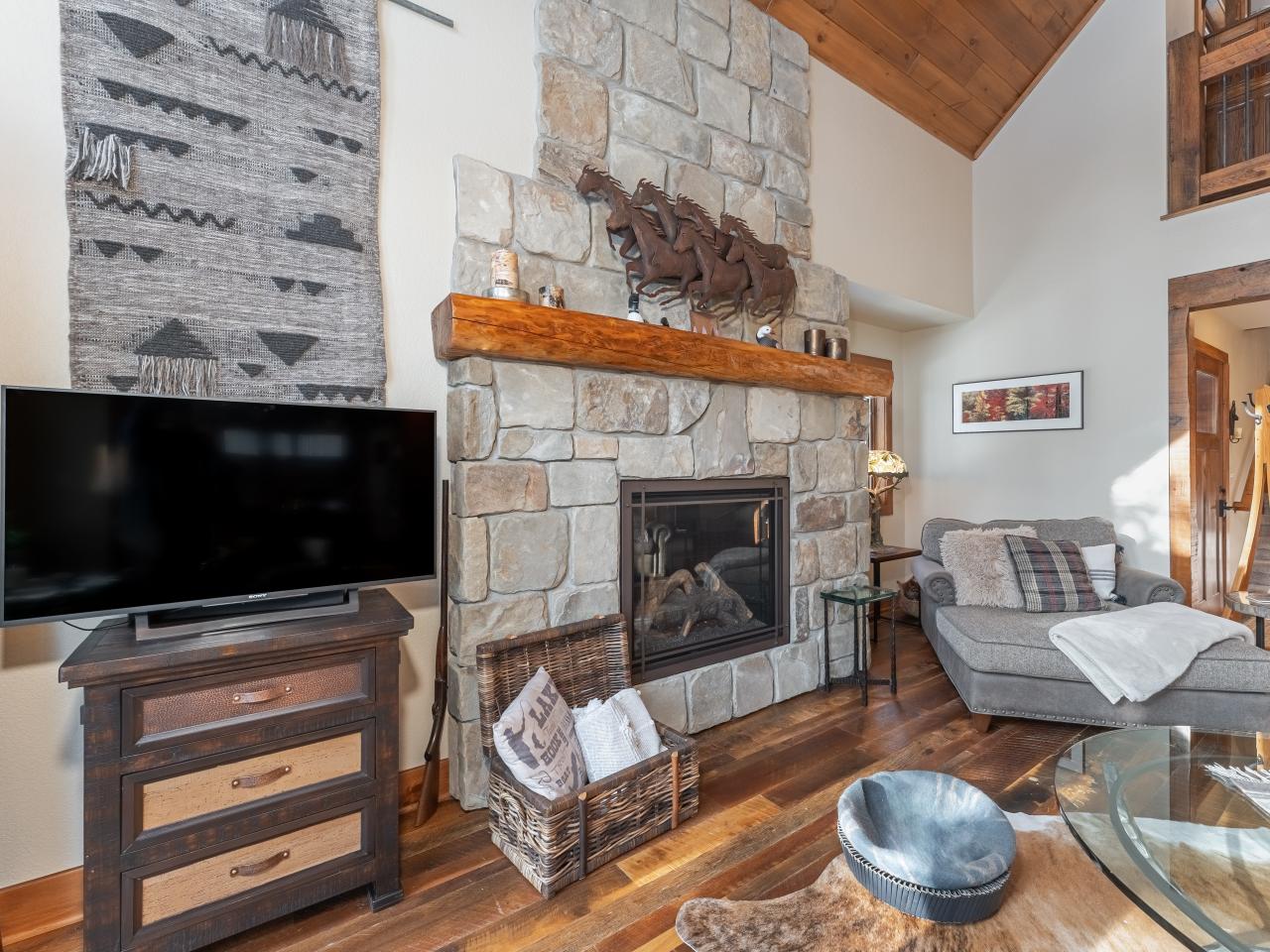 11577 Rustic Retreat Drive Minocqua, WI 54548 - Photo 9 of 92 Gallery Image 9
