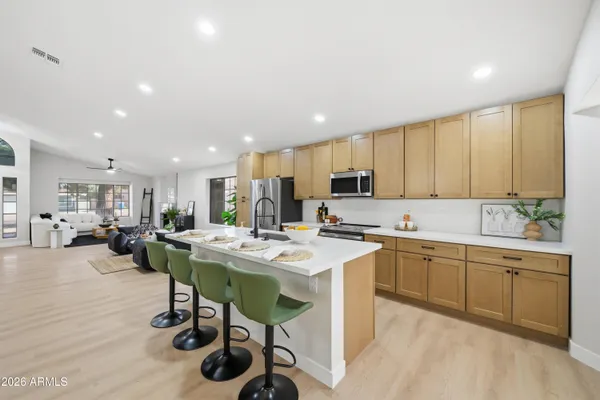 $600,000 | 1455 East Brentrup Drive, Tempe, AZ 85283