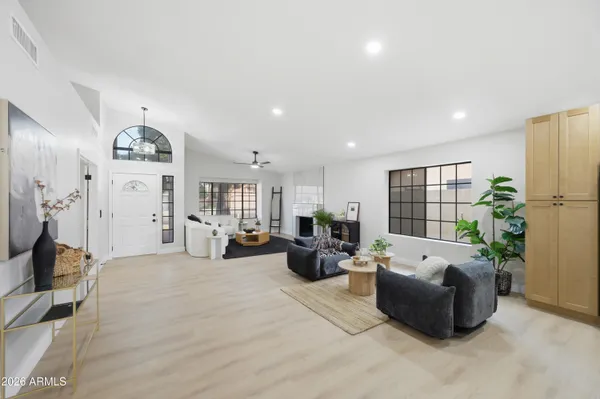 $600,000 | 1455 East Brentrup Drive, Tempe, AZ 85283