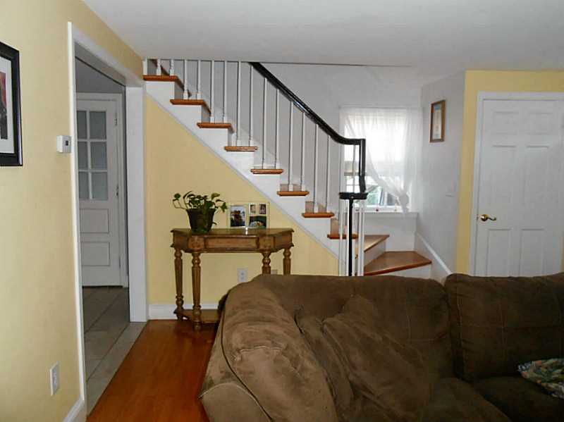 113 Benedict Road Warwick, RI 02888 - Photo 9 of 17 Living Room.