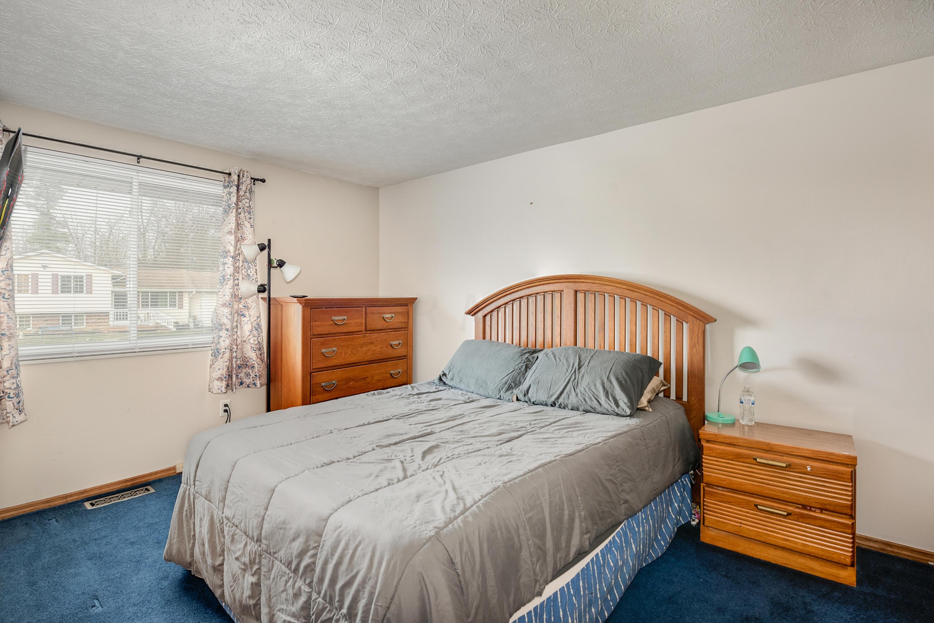 6413 Lexleigh Road Reynoldsburg, OH 43068 - Photo 25 of 40 Bedroom #3