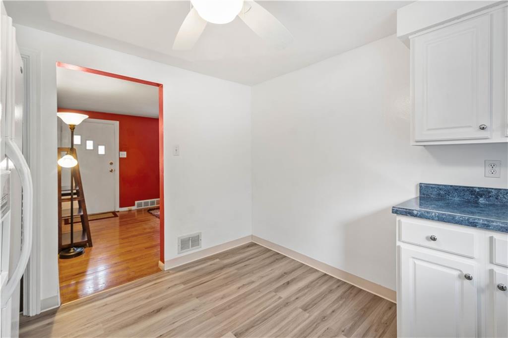 437 Spring Valley Road West Mifflin, PA 15122 - Photo 9 of 25 Gallery Image 9