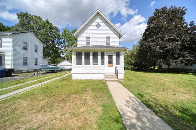 $165,000 | 206 Marshall Street, Brooklyn, MI 49230