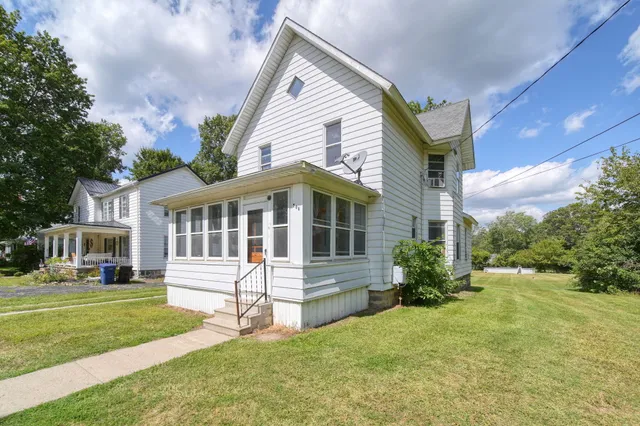 $165,000 | 206 Marshall Street, Brooklyn, MI 49230