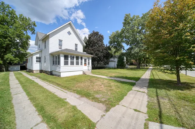 $165,000 | 206 Marshall Street, Brooklyn, MI 49230