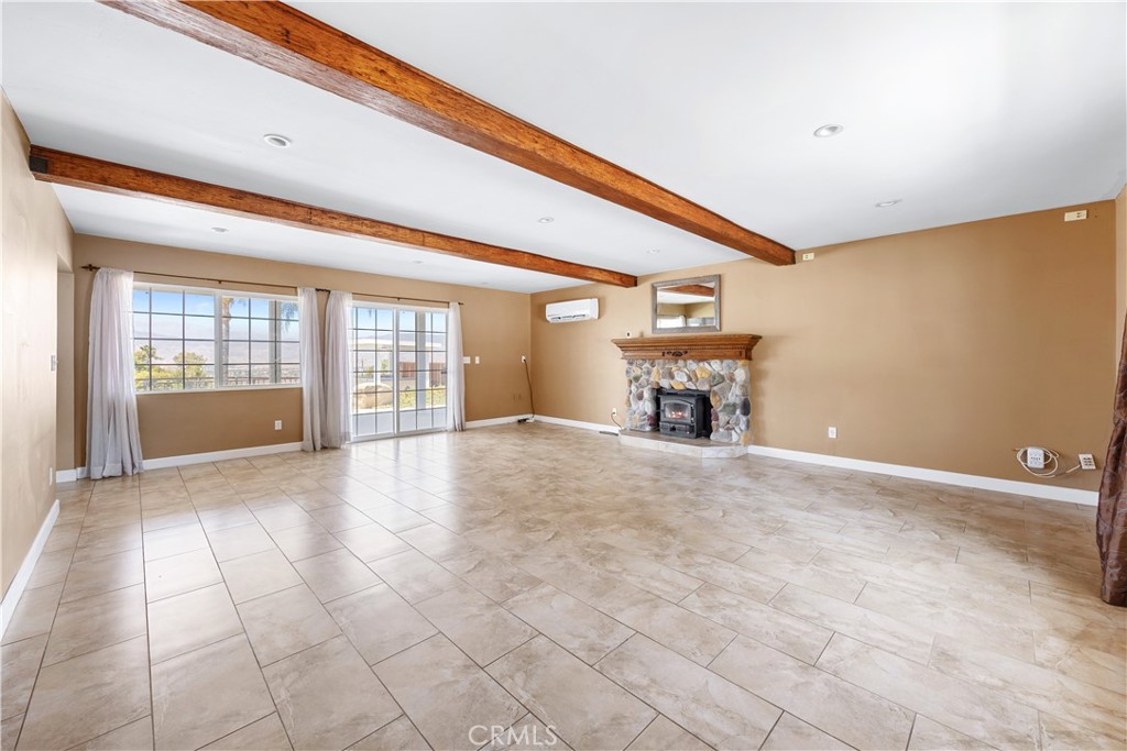 28101 Rawlings Road Hemet, CA 92544 - Photo 8 of 54 Gallery Image 8