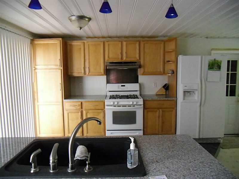 110 Elmbrook Road Beaver Falls, PA 15010 - Photo 5 of 17 Kitchen.