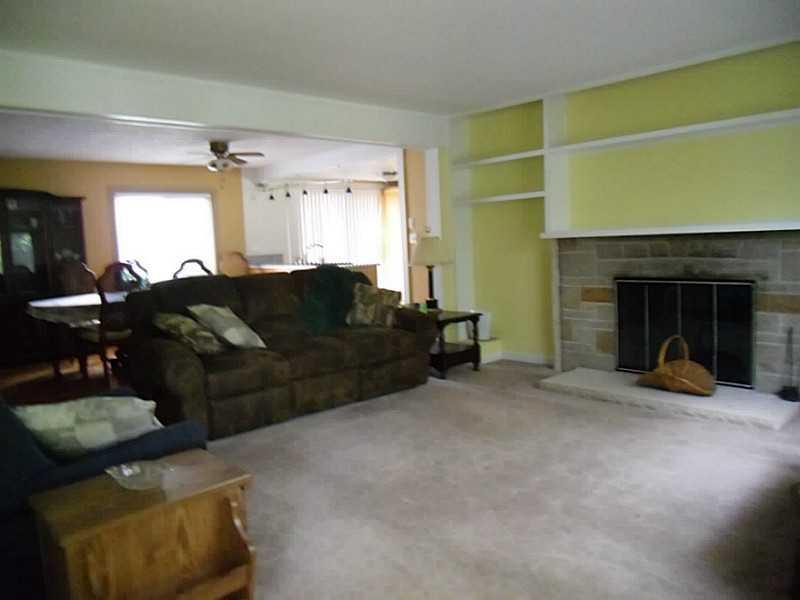 110 Elmbrook Road Beaver Falls, PA 15010 - Photo 7 of 17 Living Room.