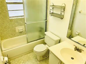 7324 Southwest 8th Court North Lauderdale, FL 33068 - Photo 5 of 10 MASTER BATH
