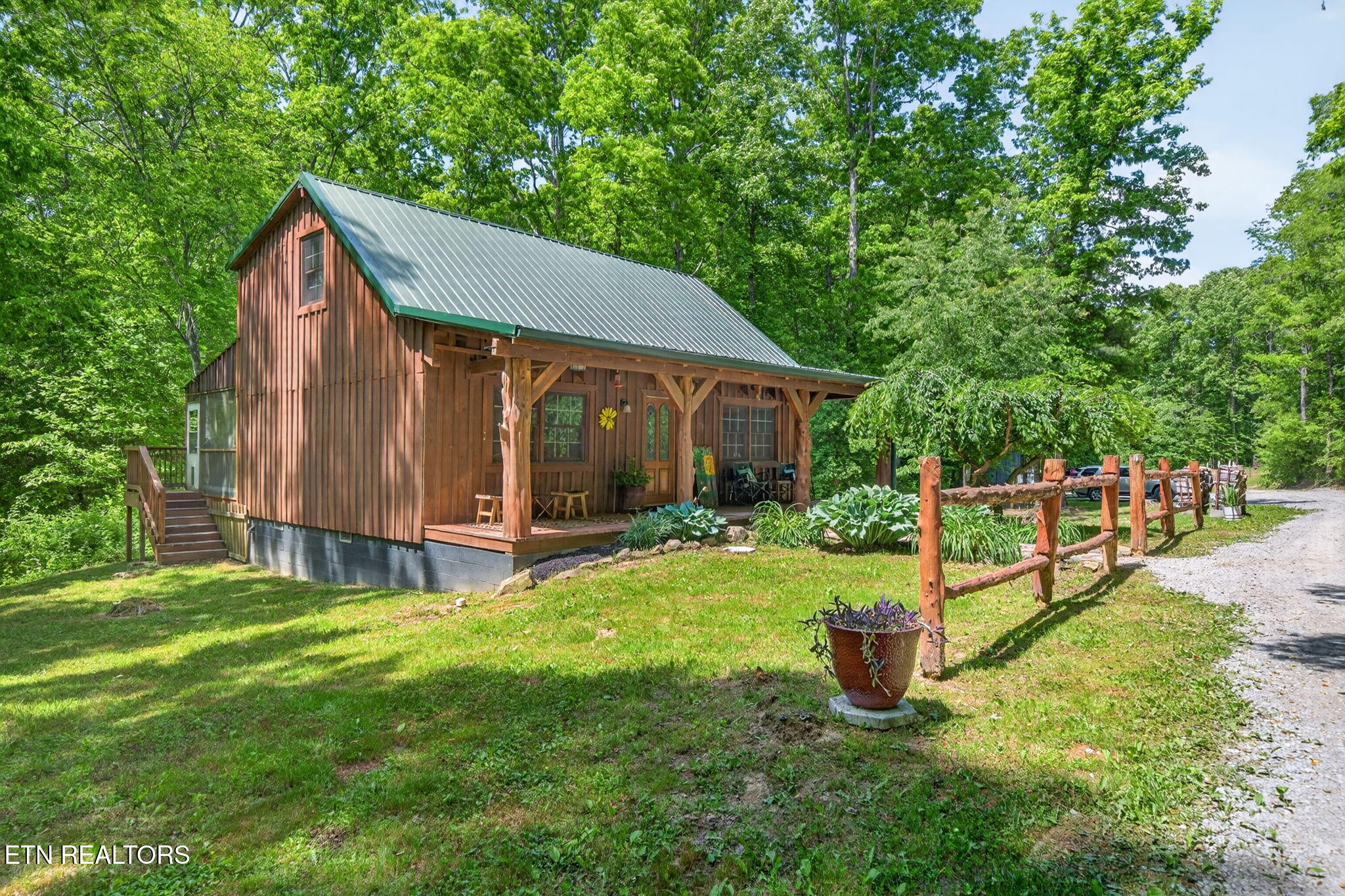 4912 Honey Creek Loop Road Allardt, TN 38504 - Photo 6 of 49 5-web-or-mls-4912 Honey Creek Loop Rd_02