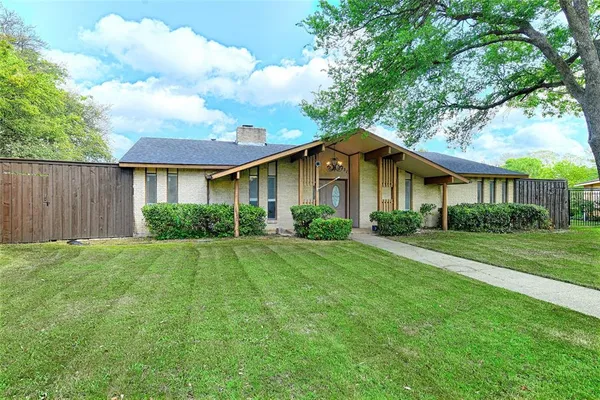 $2,690 | 3731 Truesdell Place, Dallas, TX 75244