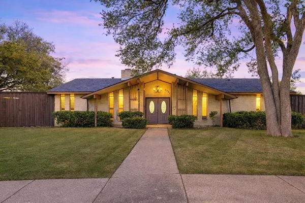 $2,690 | 3731 Truesdell Place, Dallas, TX 75244