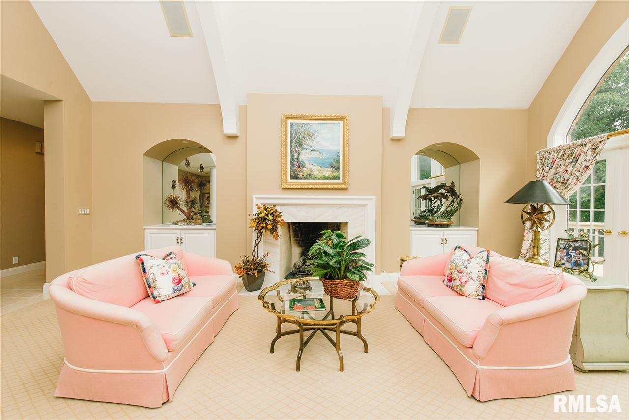 206 Greystone Court Dunlap, IL 61525 - Photo 7 of 36 Gallery Image 7