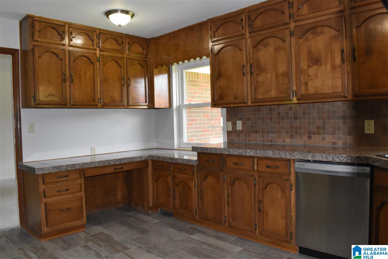 6548 Cherokee Drive Fairfield, AL 35064 - Photo 11 of 18