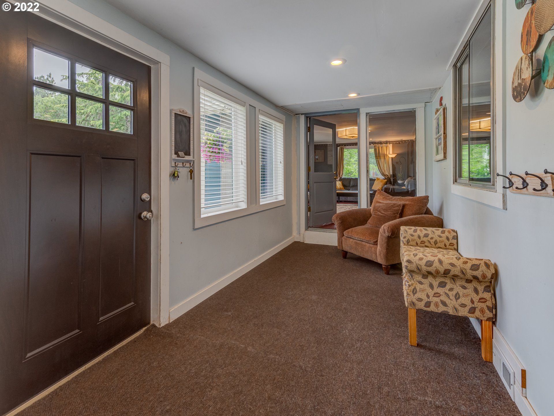 5225 Fox Hollow Road Eugene, OR 97405 - Photo 3 of 31 Entrance/Foyer