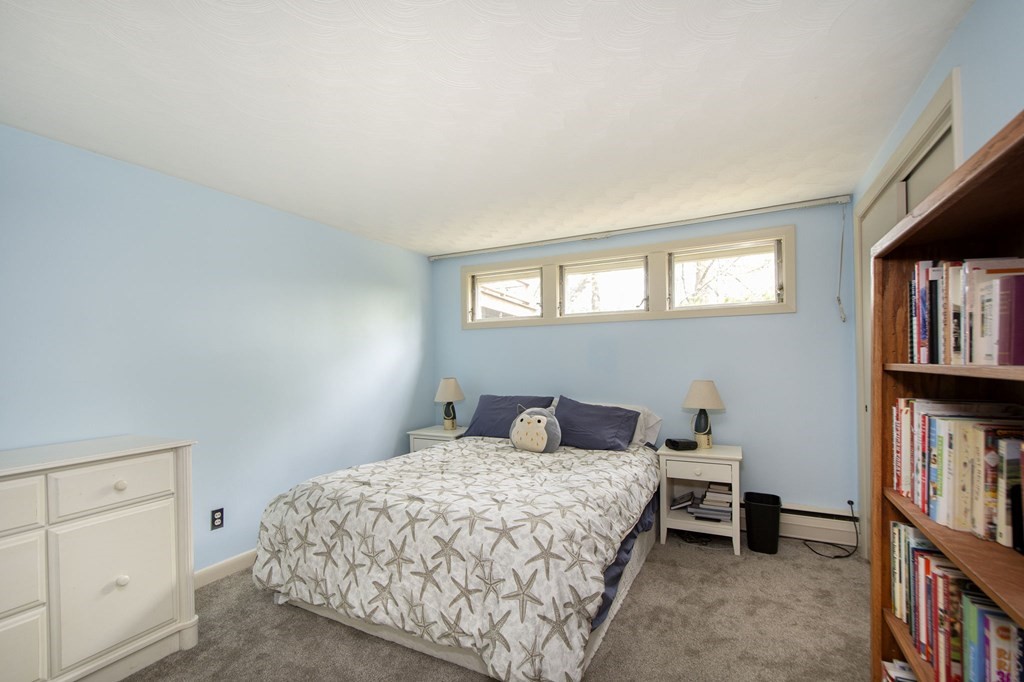 196 Governors Road Quincy, MA 02169 - Photo 27 of 34 Gallery Image 27