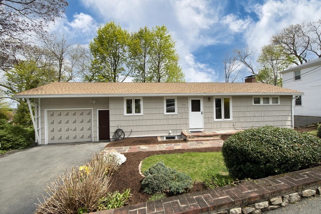 196 Governors Road Quincy, MA 02169 - Photo 4 of 34 Gallery Image 4