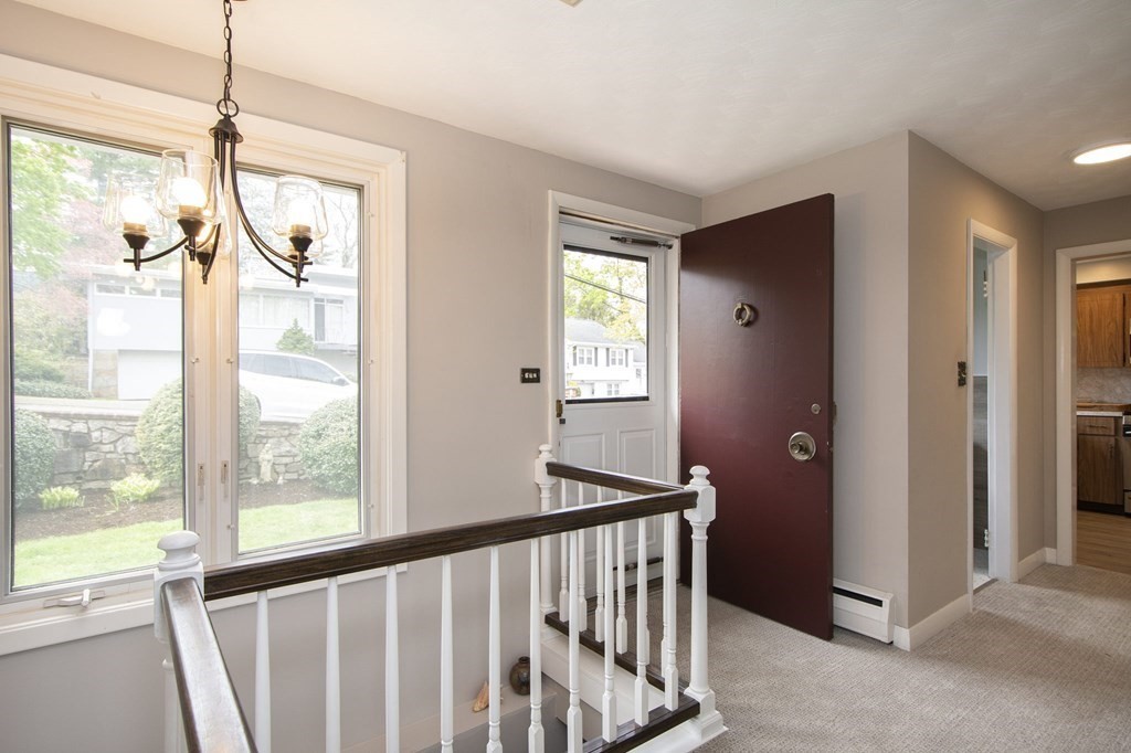 196 Governors Road Quincy, MA 02169 - Photo 9 of 34 Gallery Image 9