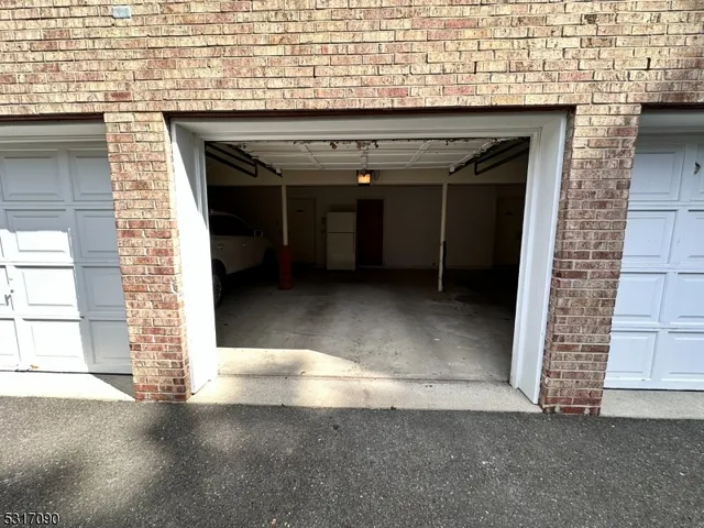 $3,150 | 107A South Maple Avenue, Unit A, Park Ridge, NJ 07656