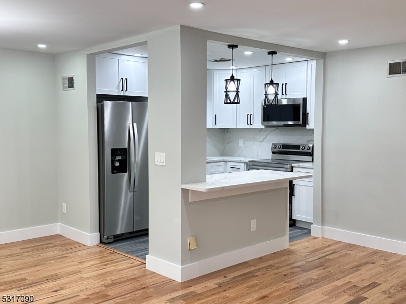 107A South Maple Avenue, Unit A Park Ridge, NJ 07656 - Photo 5 of 25