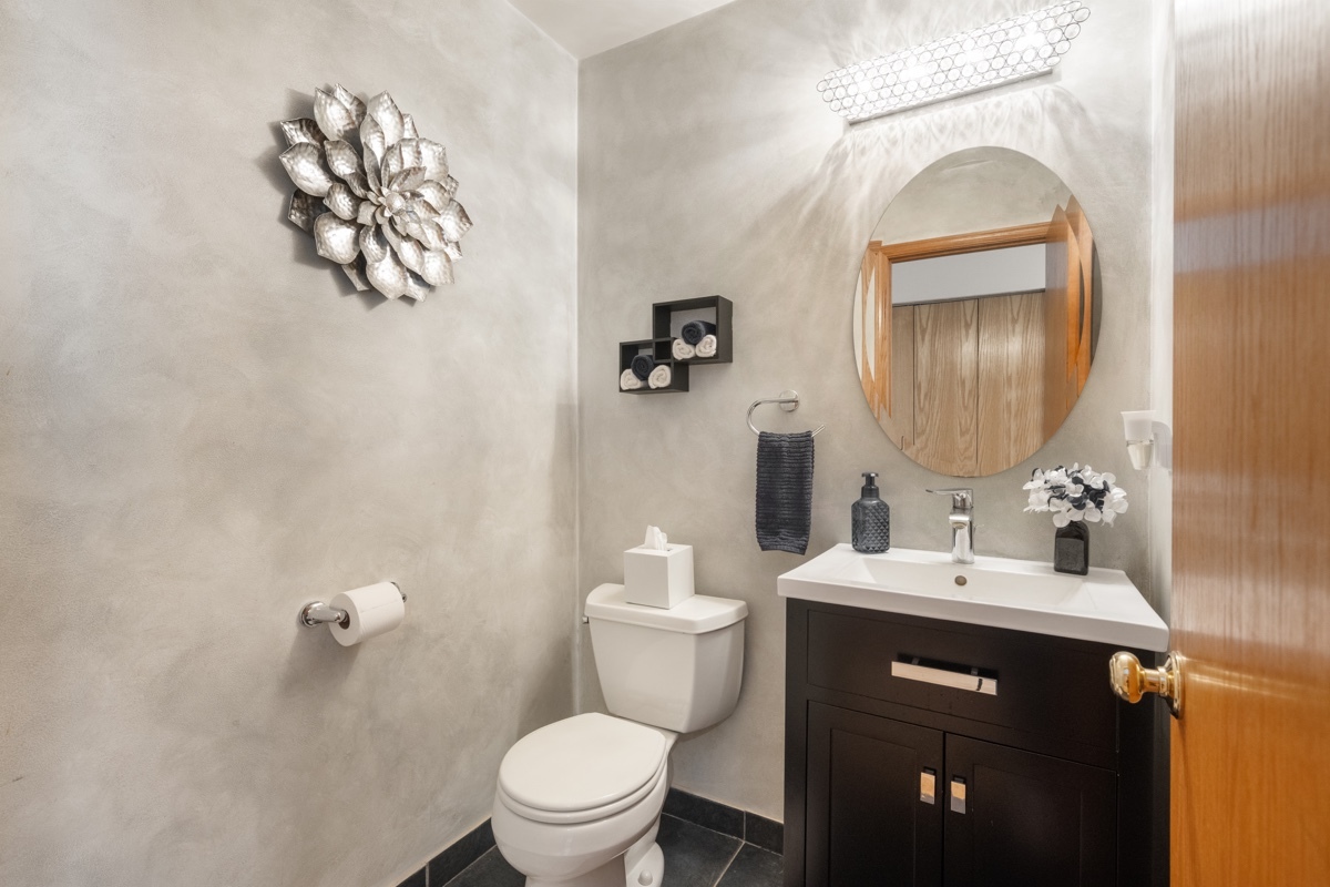 702 Windsor Lane Romeoville, IL 60446 - Photo 15 of 29 Gallery Image 15