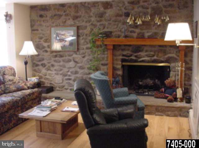 700 Hoffman Road York, PA 17403 - Photo 3 of 9 Gallery Image 3