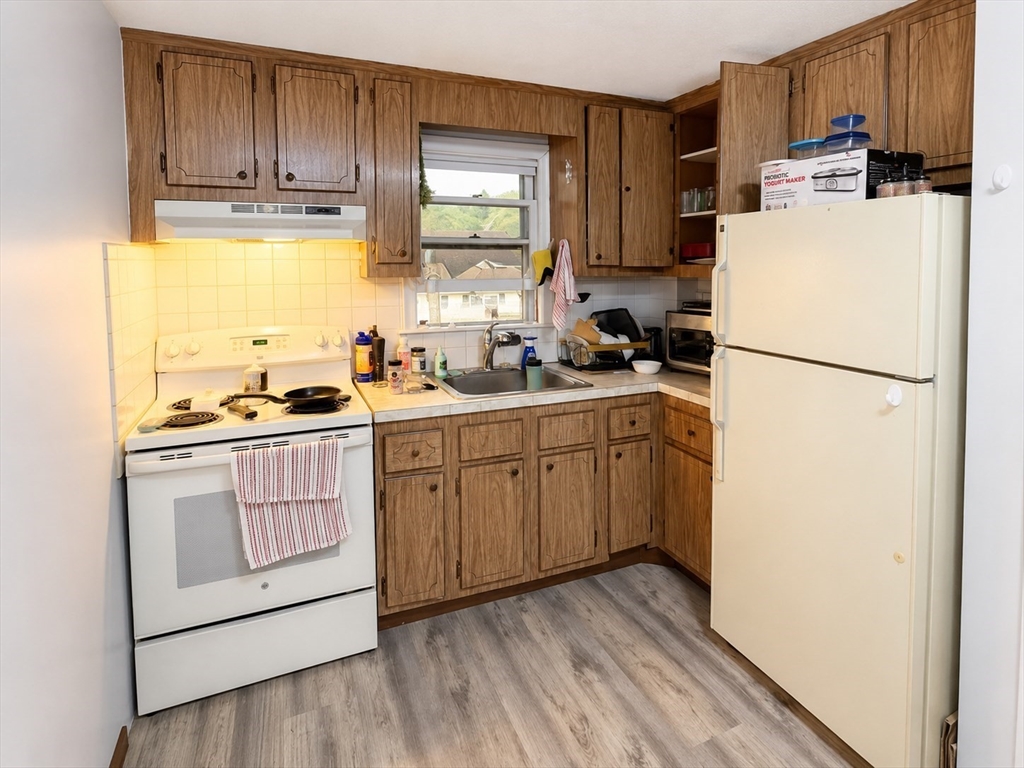 81 Trapelo Road, Unit 55 Waltham, MA 02452 - Photo 2 of 12