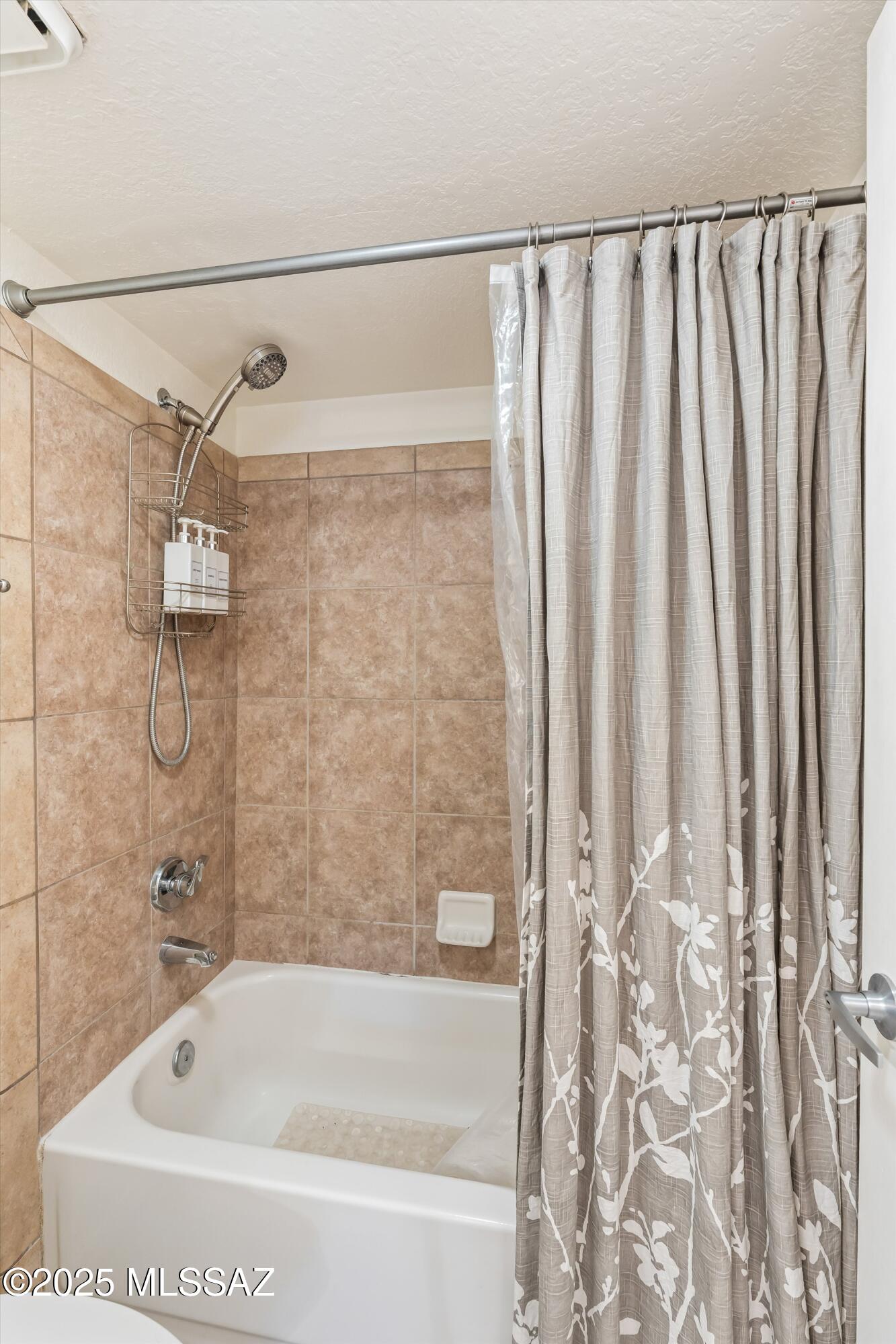 5800 North Kolb Road, Unit 1104 Tucson, AZ 85750 - Photo 21 of 44 5800 N Kolb Lane 1104