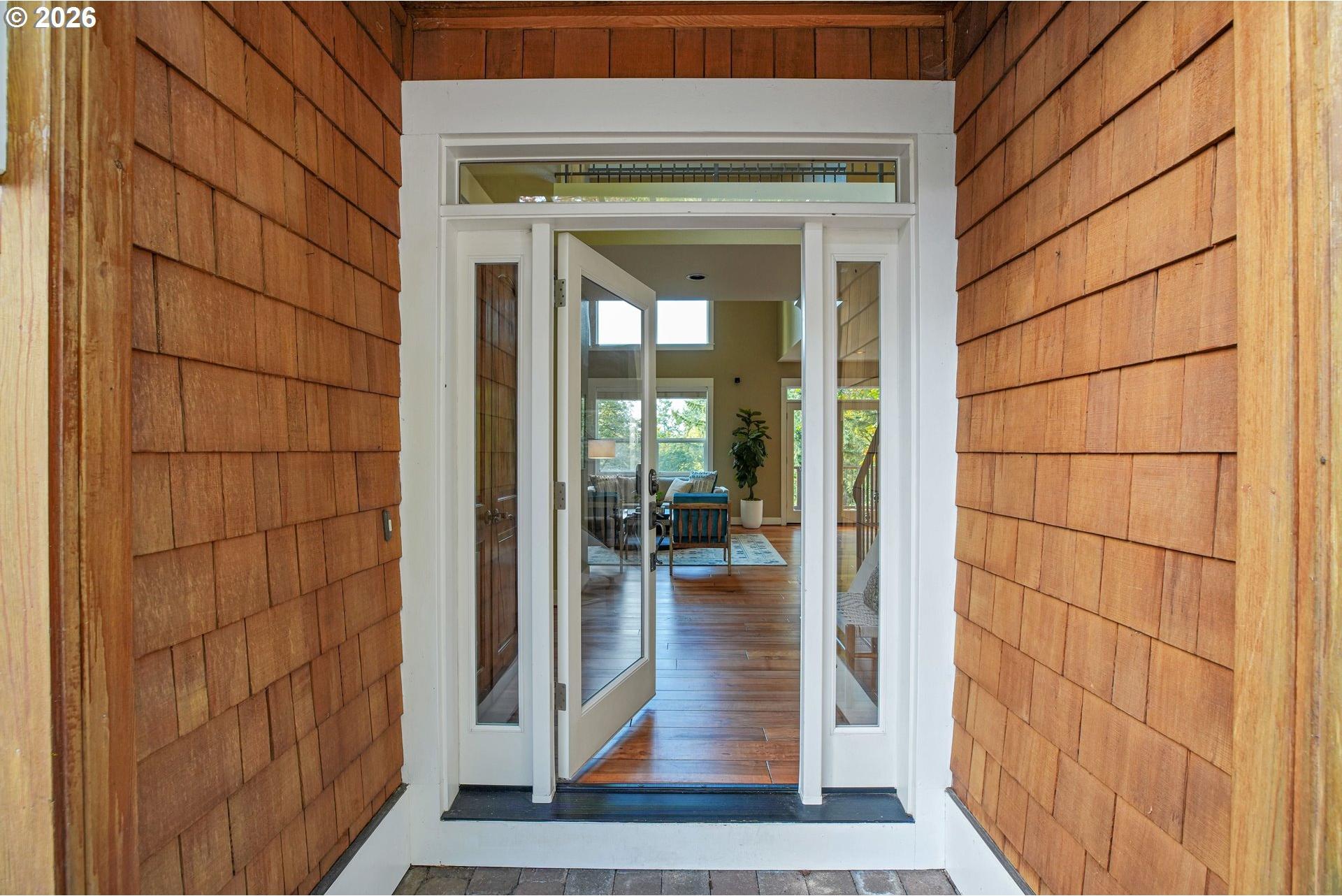 730 Southwest Menefee Lane Portland, OR 97239 - Photo 3 of 45 Gallery Image 3