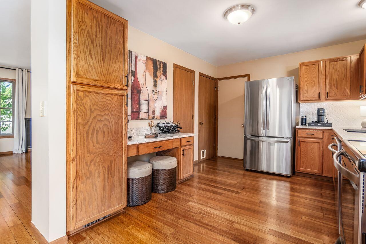 337 Holly Grove Road Lewis Center, OH 43035 - Photo 20 of 50 Kitchen