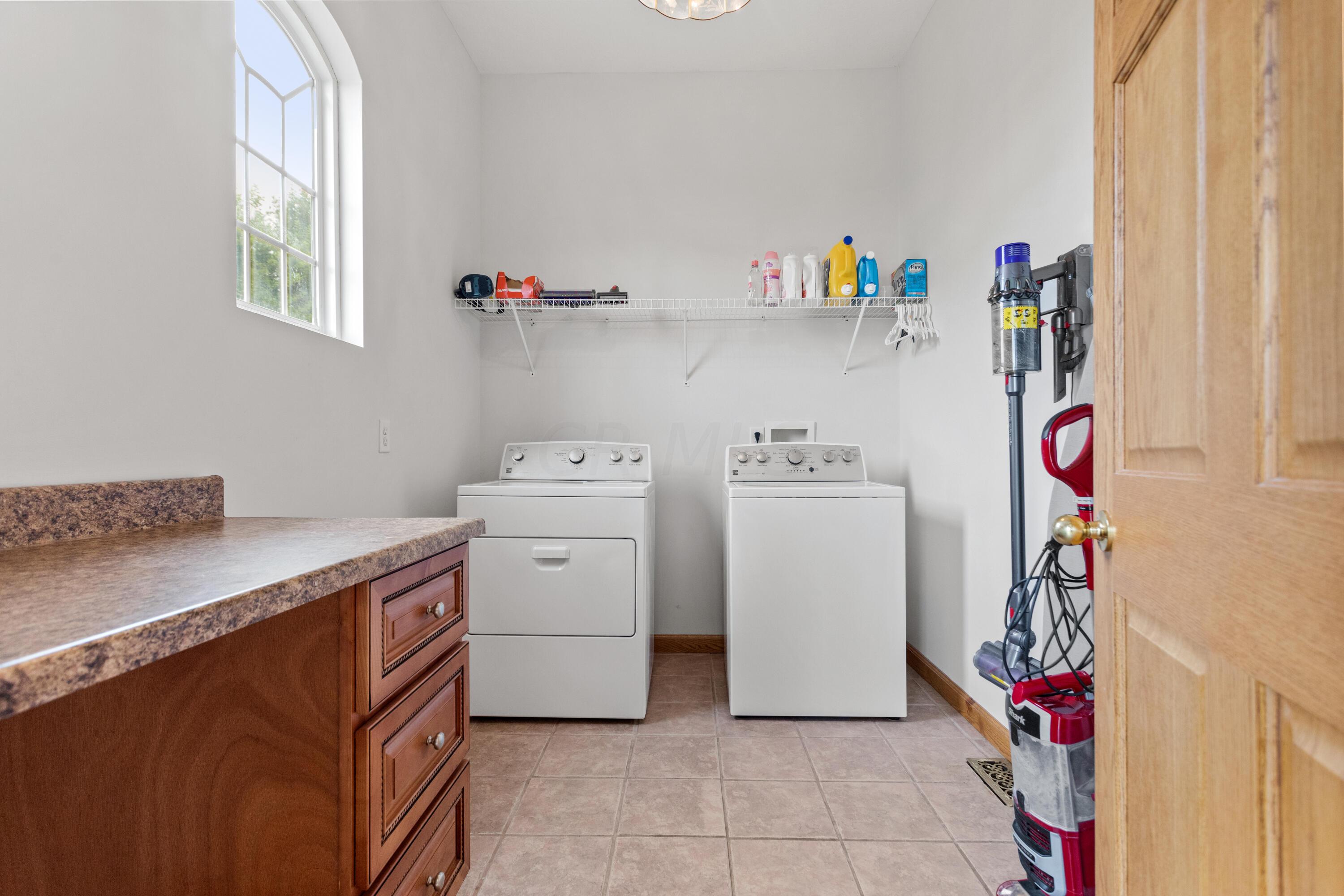 1046 Ridge Drive Circleville, OH 43113 - Photo 22 of 42 7G5A9983