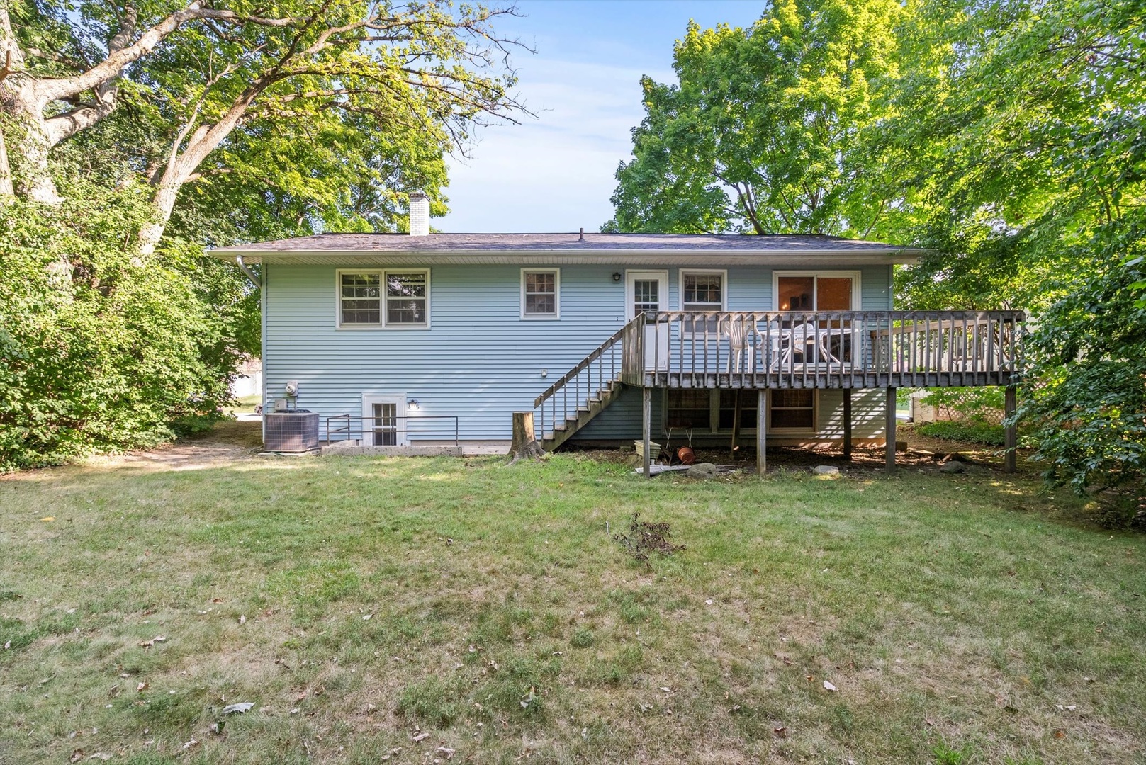 55 Codorus Road Montgomery, IL 60538 - Photo 25 of 27 front view of a house with a yard