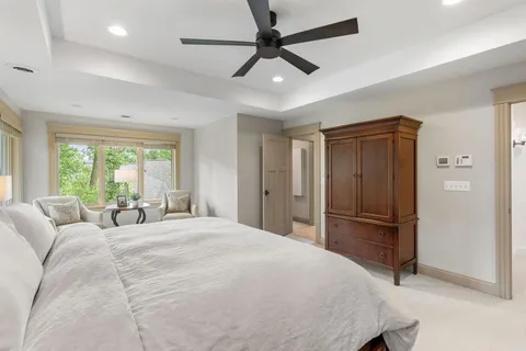 $1,995,000 | 710 Shadyview Lane North, Plymouth, MN 55447