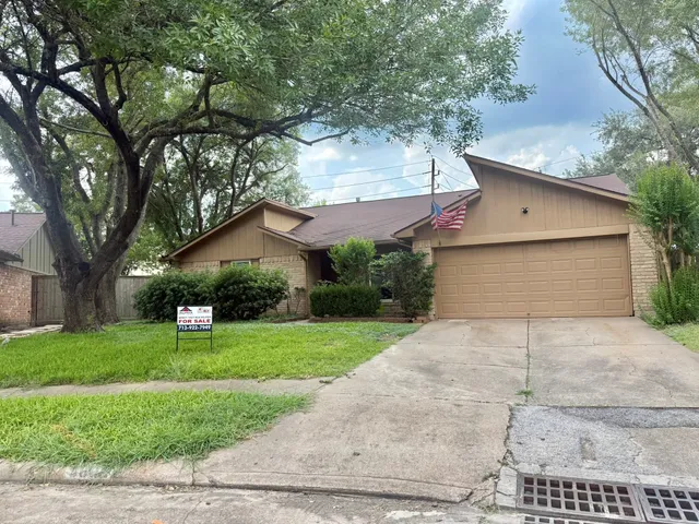 $2,000 | 3602 Brier Gardens Drive, Houston, TX 77082