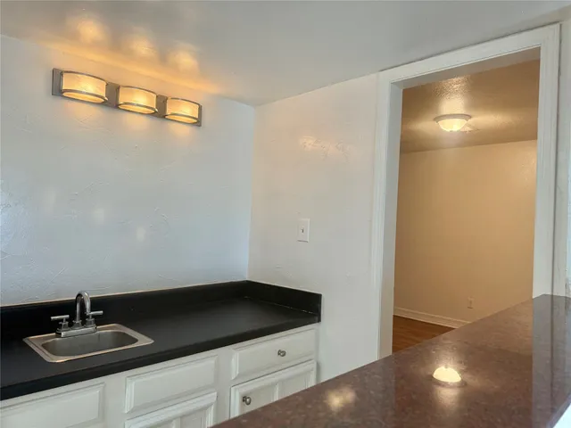 a close view of sink and tap