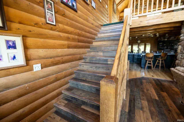 $1,500,000 | 4108 North 100 West, Rochester, IN 46975